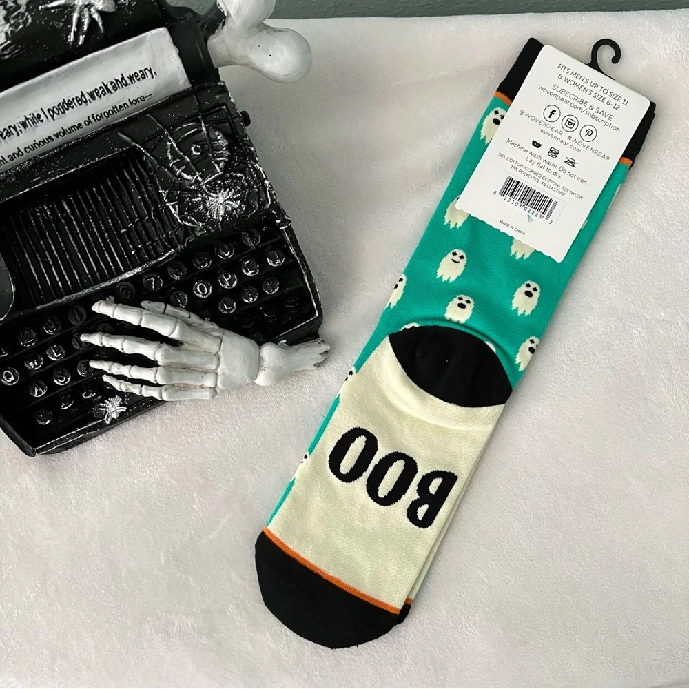 NWT Woven Pear Teal Ghost Halloween Socks M